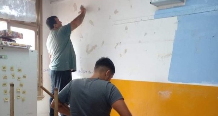 Trabajadores de URGARA pintaron la Escuela Nº 10