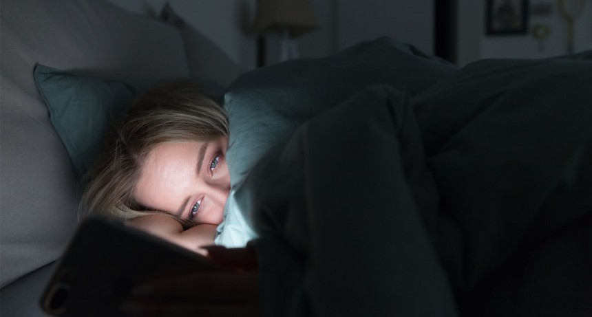 Día Mundial del Sueño: “La luz de los dispositivos inhiben una sustancia para conciliar el sueño”